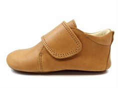 Pom Pom slippers camel